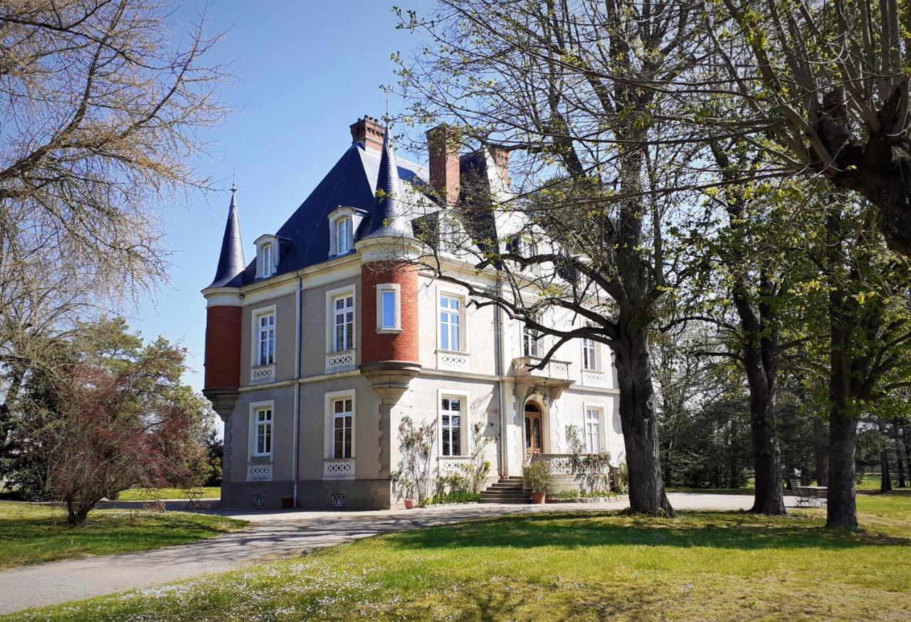 Domaine Du Perrier * Sainte-Agathe-la-Bouteresse